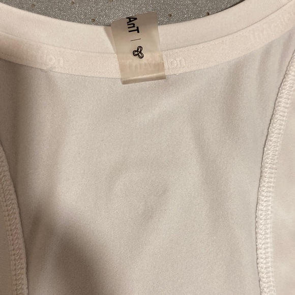 TnAction Revolve Tank - Picture 13 of 16